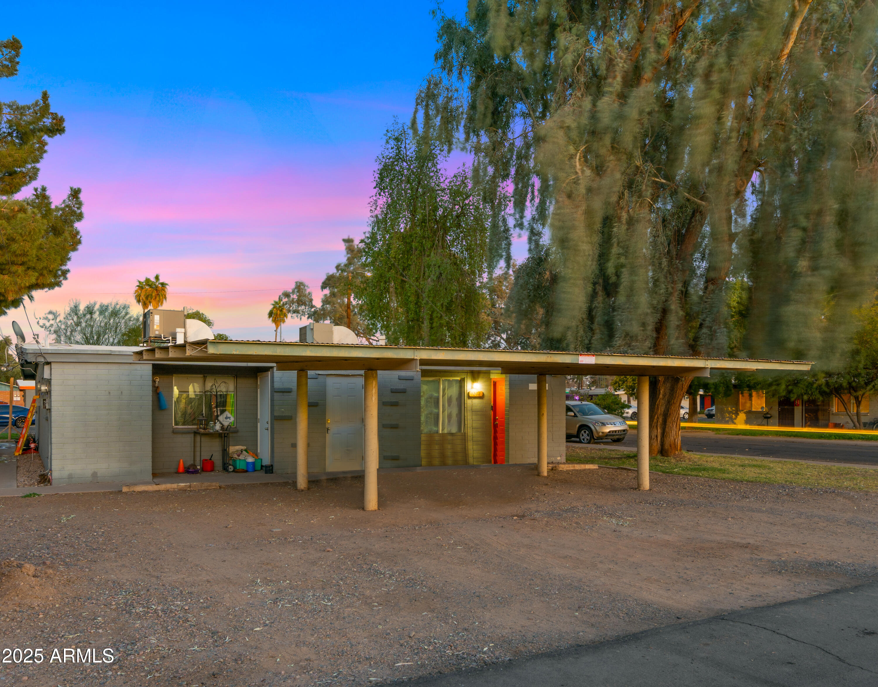 908 South Mariana Street, Unit A Tempe, AZ 85281 - Photo 9 of 10 a view of outdoor space with seating area