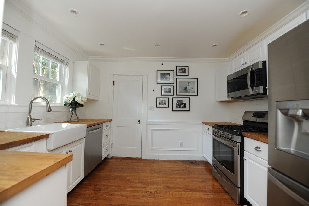76 Davis Road, Unit 76 Belmont, MA 02478 - Photo 9 of 18 Gallery Image 9