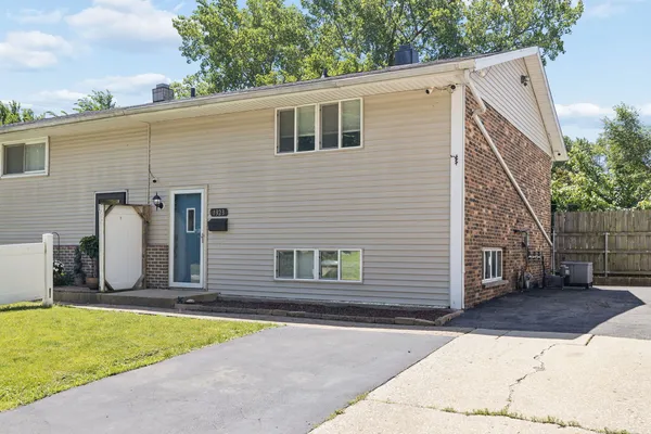 $259,900 | 1323 Highland Avenue, Lockport, IL 60441