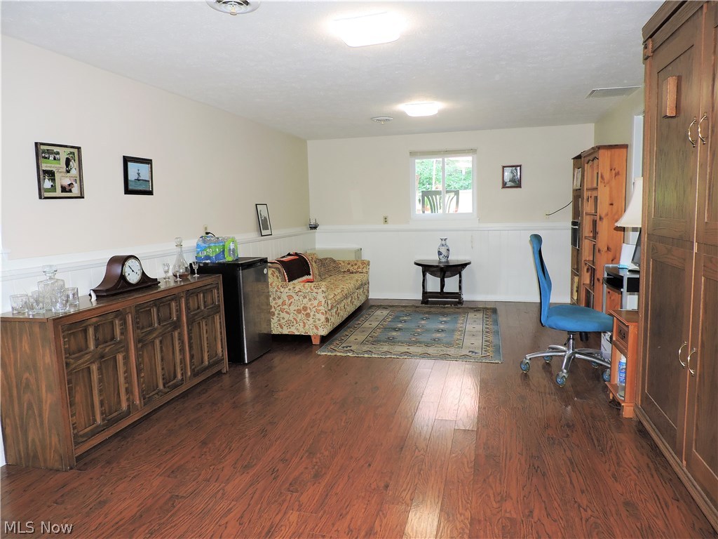 1149 Novak Road Grafton, OH 44044 - Photo 3 of 19 Gallery Image 3