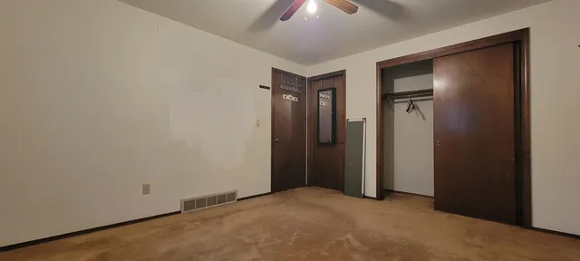 $314,900 | 517 Menlo Park Road, Green Bay, WI 54302