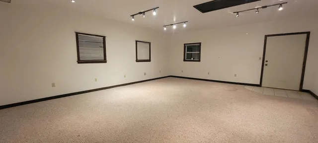 $314,900 | 517 Menlo Park Road, Green Bay, WI 54302