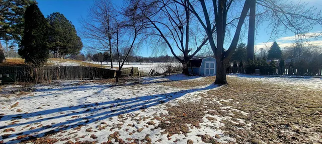 $314,900 | 517 Menlo Park Road, Green Bay, WI 54302