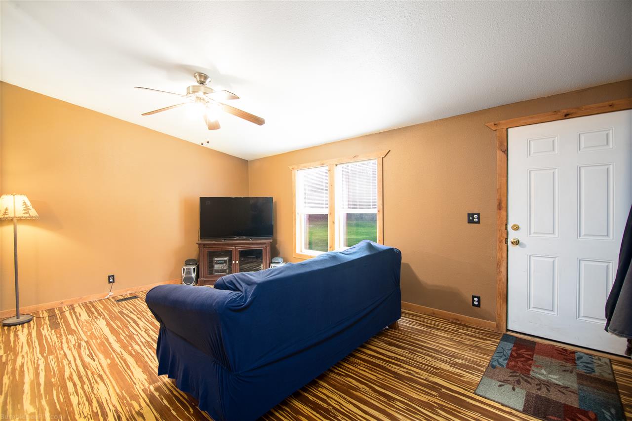 40707 North Jackson Road Elk, WA 99009 - Photo 8 of 43