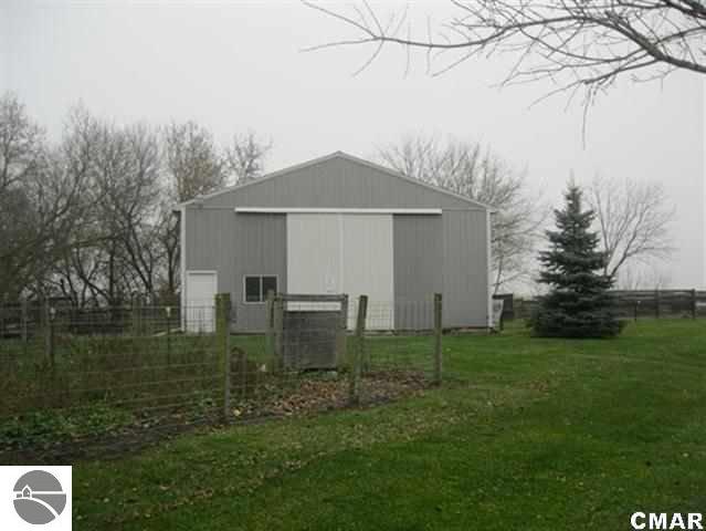 7823 South Whiteville Road Shepherd, MI 48883 - Photo 25 of 25 1774625-24.JPG