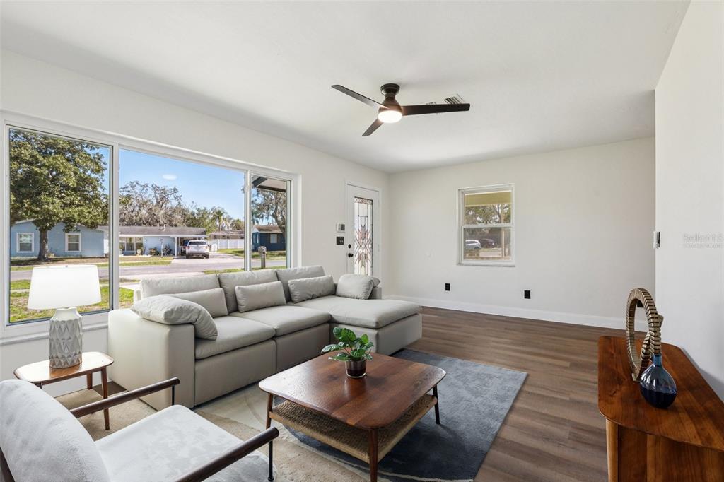 6364 Post Court Spring Hill, FL 34606 - Photo 4 of 29