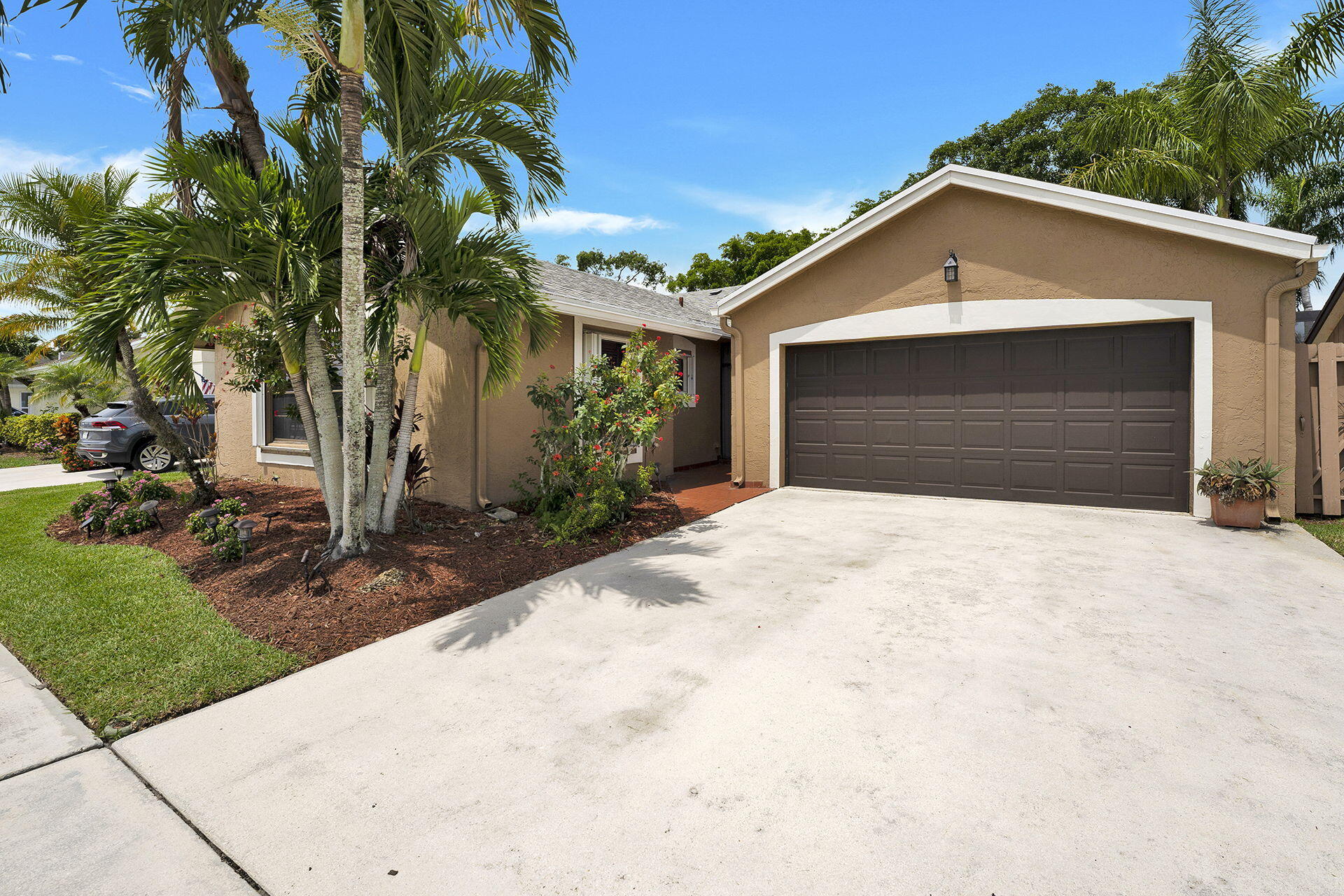 21350 Summertrace Circle Boca Raton, FL 33428 - Photo 5 of 45 Front House