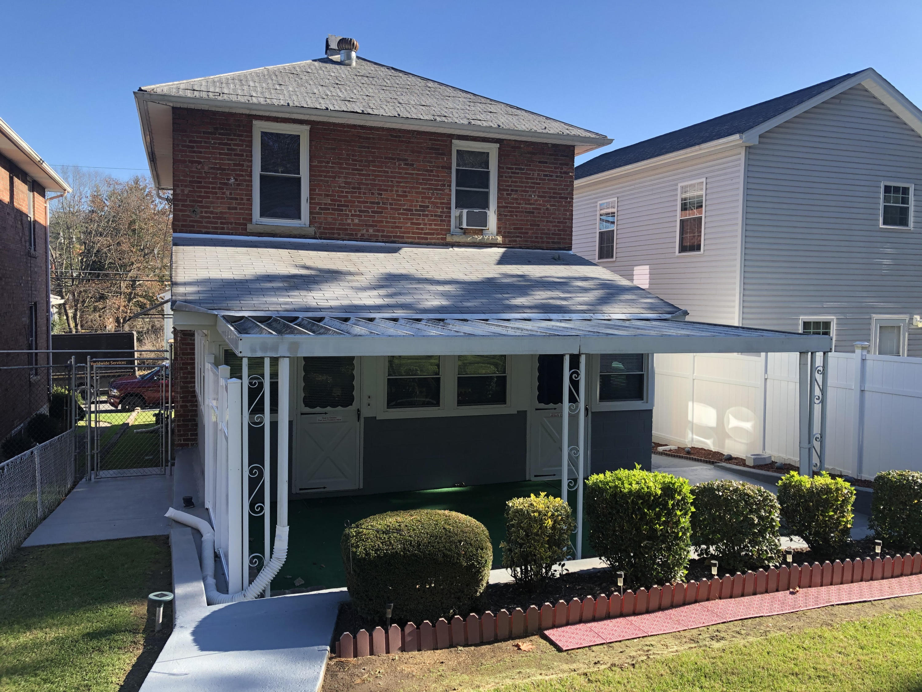 229 Roxbury Street Clifton Forge, VA 24422 - Photo 3 of 19 Rear view