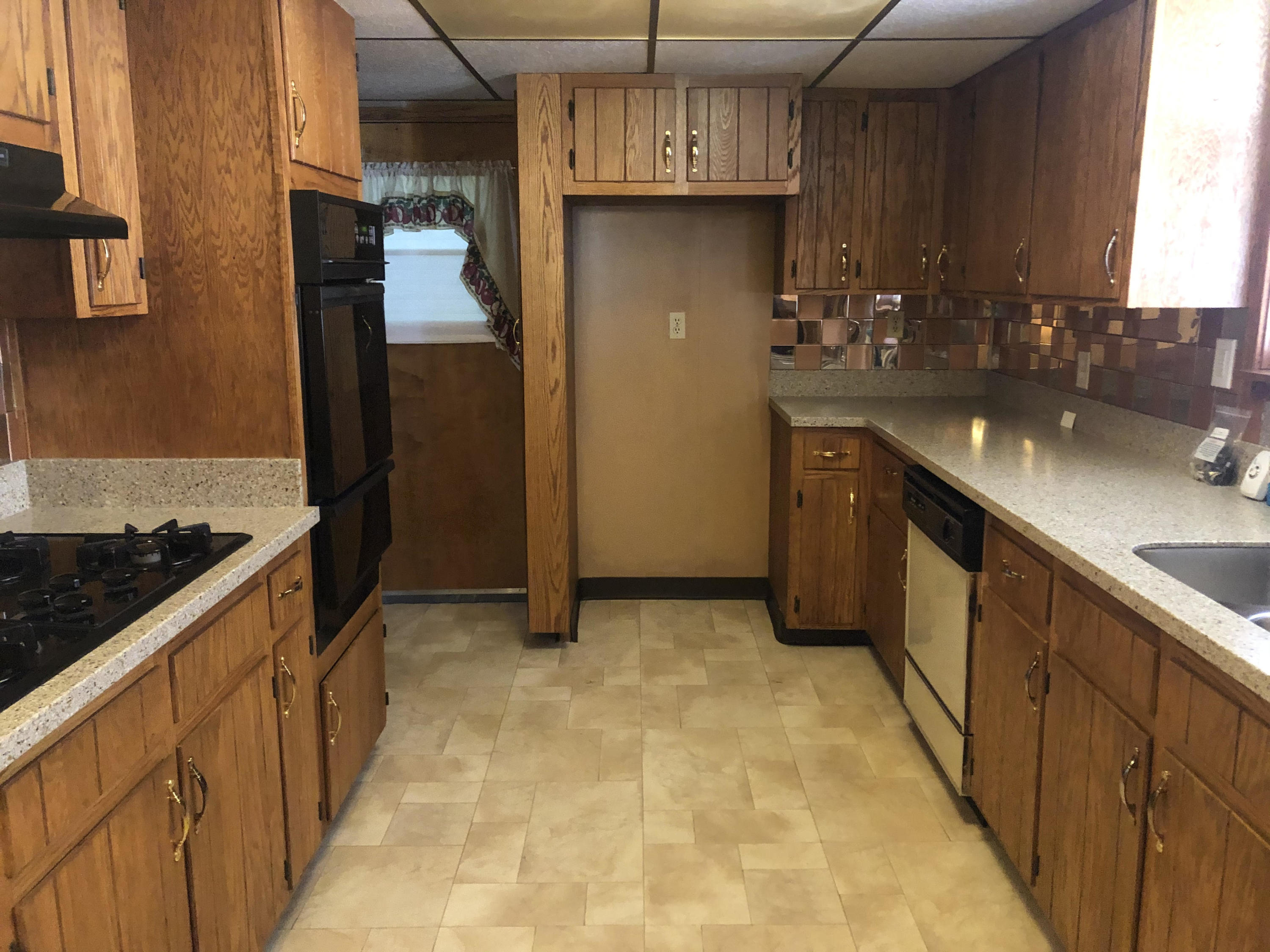 229 Roxbury Street Clifton Forge, VA 24422 - Photo 9 of 19 kitchen 229 Roxbury 2