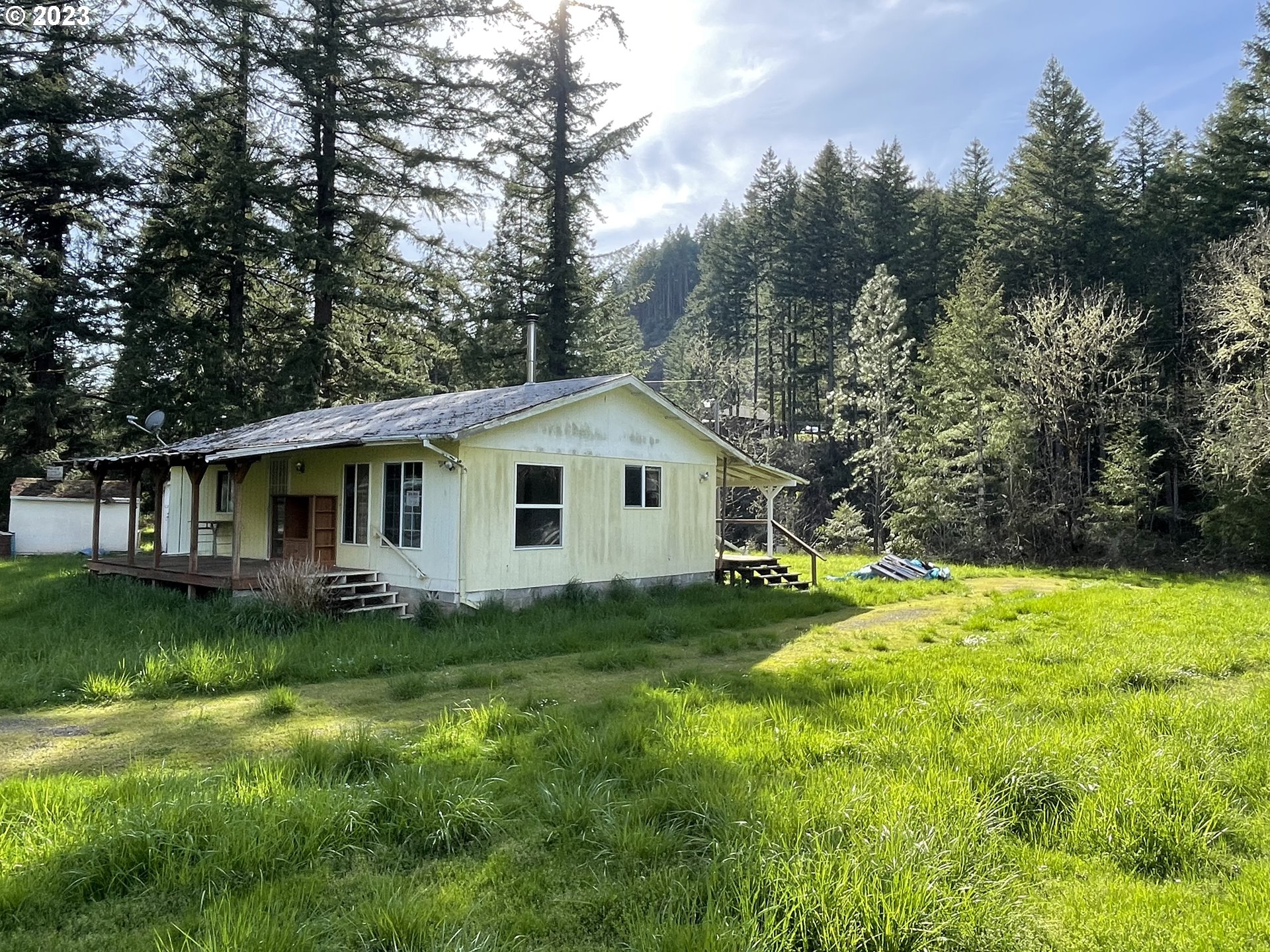 242 Hinkle Creek Road Sutherlin, OR 97479 - Photo 1 of 22 Gallery Image 1