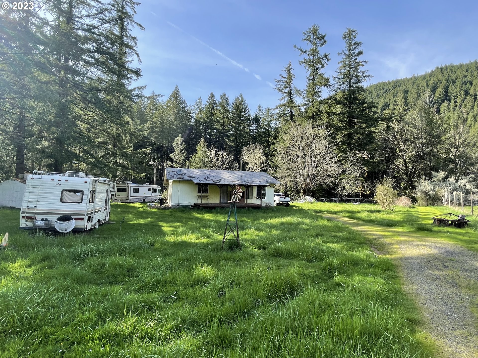 242 Hinkle Creek Road Sutherlin, OR 97479 - Photo 11 of 22 Gallery Image 11