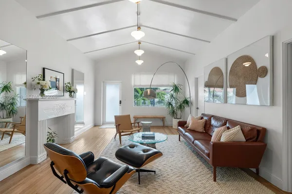 $11,000 | 1310 Flamingo Way, Miami Beach, FL 33139