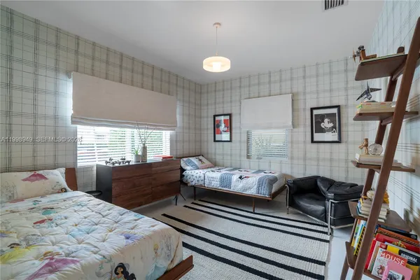 $11,000 | 1310 Flamingo Way, Miami Beach, FL 33139