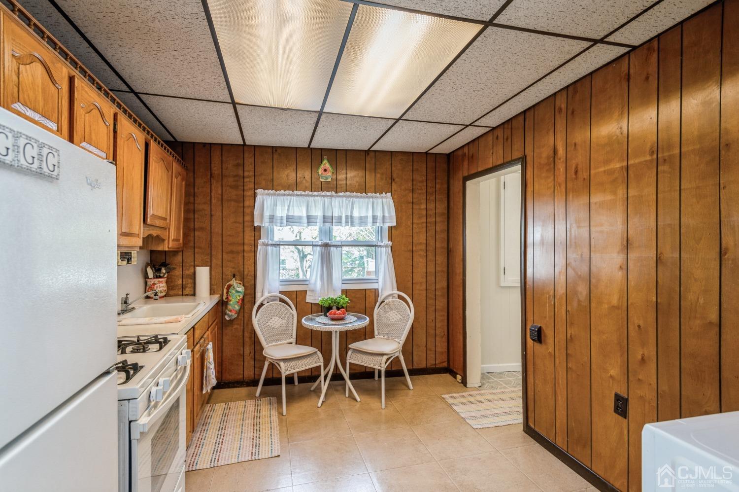 41 Florida Grove Road Keasbey, NJ 08832 - Photo 13 of 22 Gallery Image 13