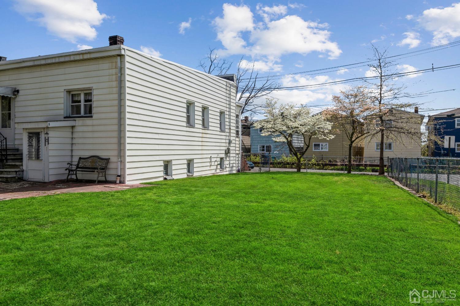 41 Florida Grove Road Keasbey, NJ 08832 - Photo 19 of 22 Gallery Image 19
