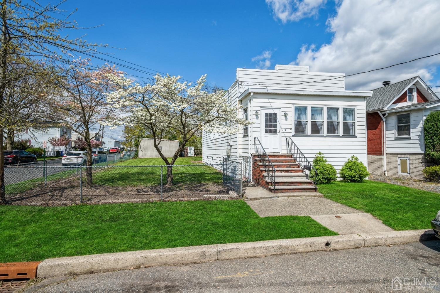 41 Florida Grove Road Keasbey, NJ 08832 - Photo 2 of 22 Gallery Image 2