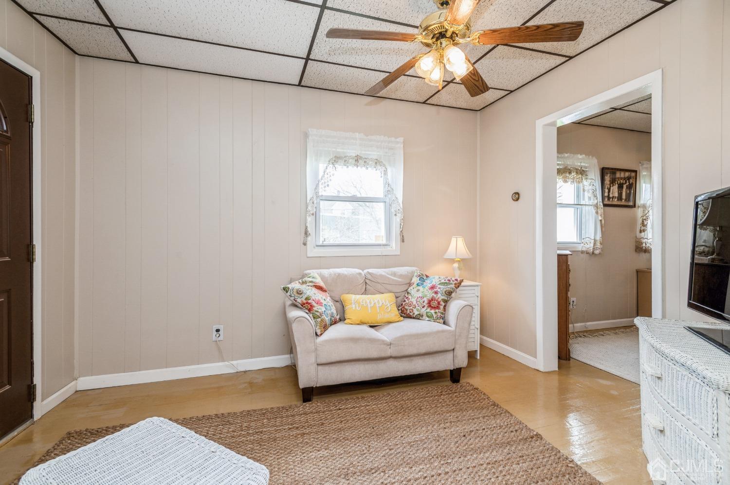 41 Florida Grove Road Keasbey, NJ 08832 - Photo 6 of 22 Gallery Image 6