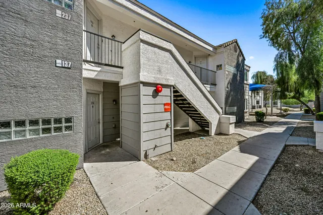 $1,399 | 3065 North 67th Avenue, Unit 137, Phoenix, AZ 85033