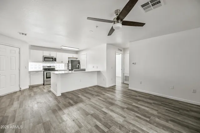 $1,399 | 3065 North 67th Avenue, Unit 137, Phoenix, AZ 85033