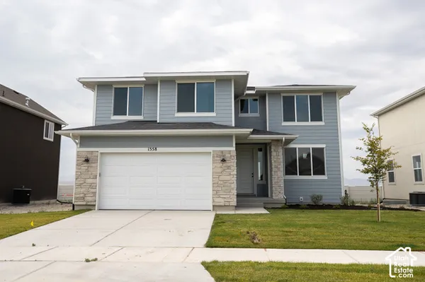 $554,996 | 1558 East Bigtooth Maple Court, Unit 7037, Eagle Mountain, UT 84005