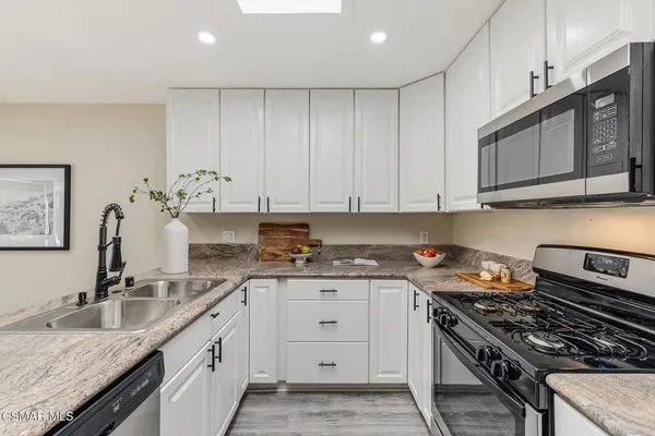 $790,000 | 1137 Bright Glen Circle, Westlake Village, CA 91361