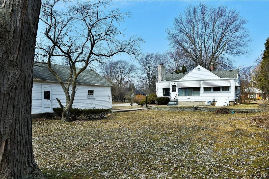 18365 Beverly Road Franklin, MI 48025 - Photo 41 of 48 DSC_0492 (2).jpg