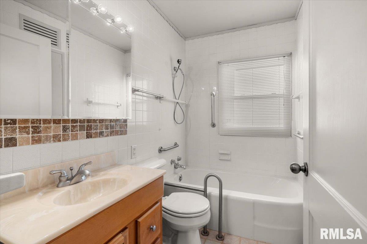 2336 South State Street Springfield, IL 62704 - Photo 14 of 32 Gallery Image 14
