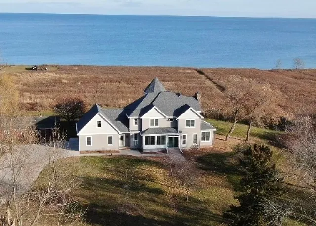 $1,289,900 | 17707 Lakeshore Road, Two Rivers, WI 54241