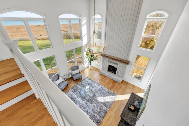 $1,289,900 | 17707 Lakeshore Road, Two Rivers, WI 54241