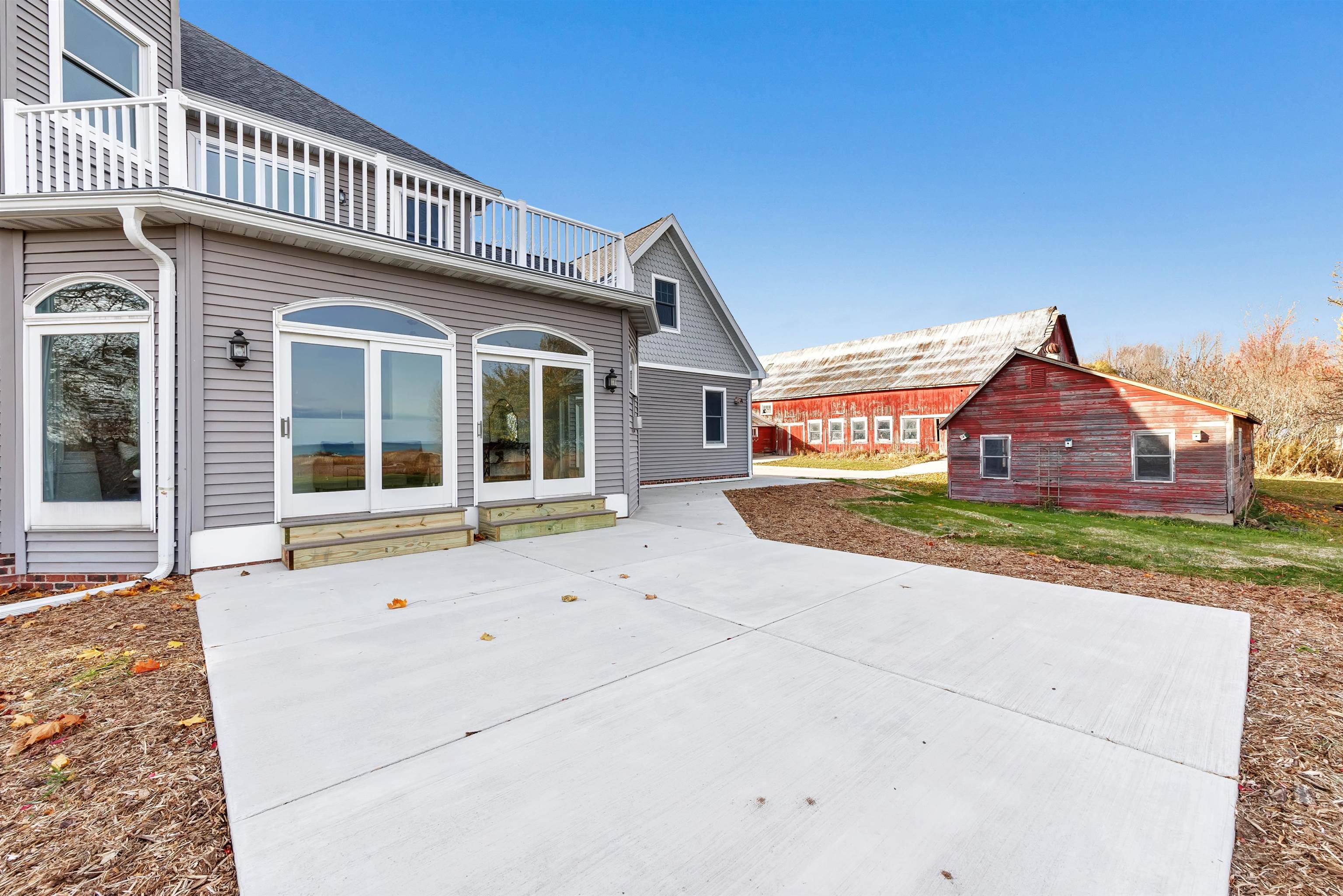 17707 Lakeshore Road Two Rivers, WI 54241 - Photo 23 of 36