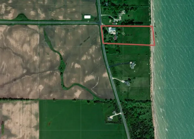 $1,289,900 | 17707 Lakeshore Road, Two Rivers, WI 54241