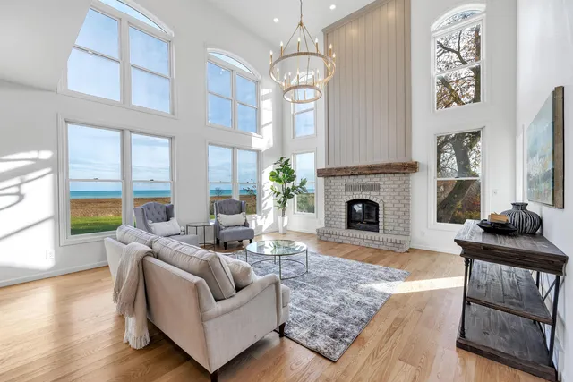 $1,289,900 | 17707 Lakeshore Road, Two Rivers, WI 54241