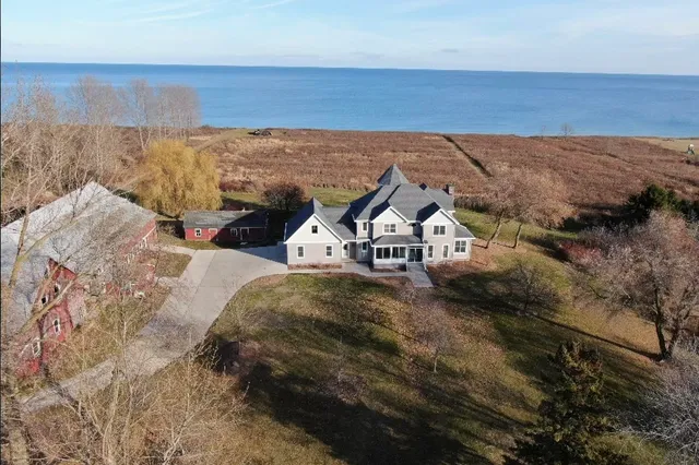 $1,289,900 | 17707 Lakeshore Road, Two Rivers, WI 54241