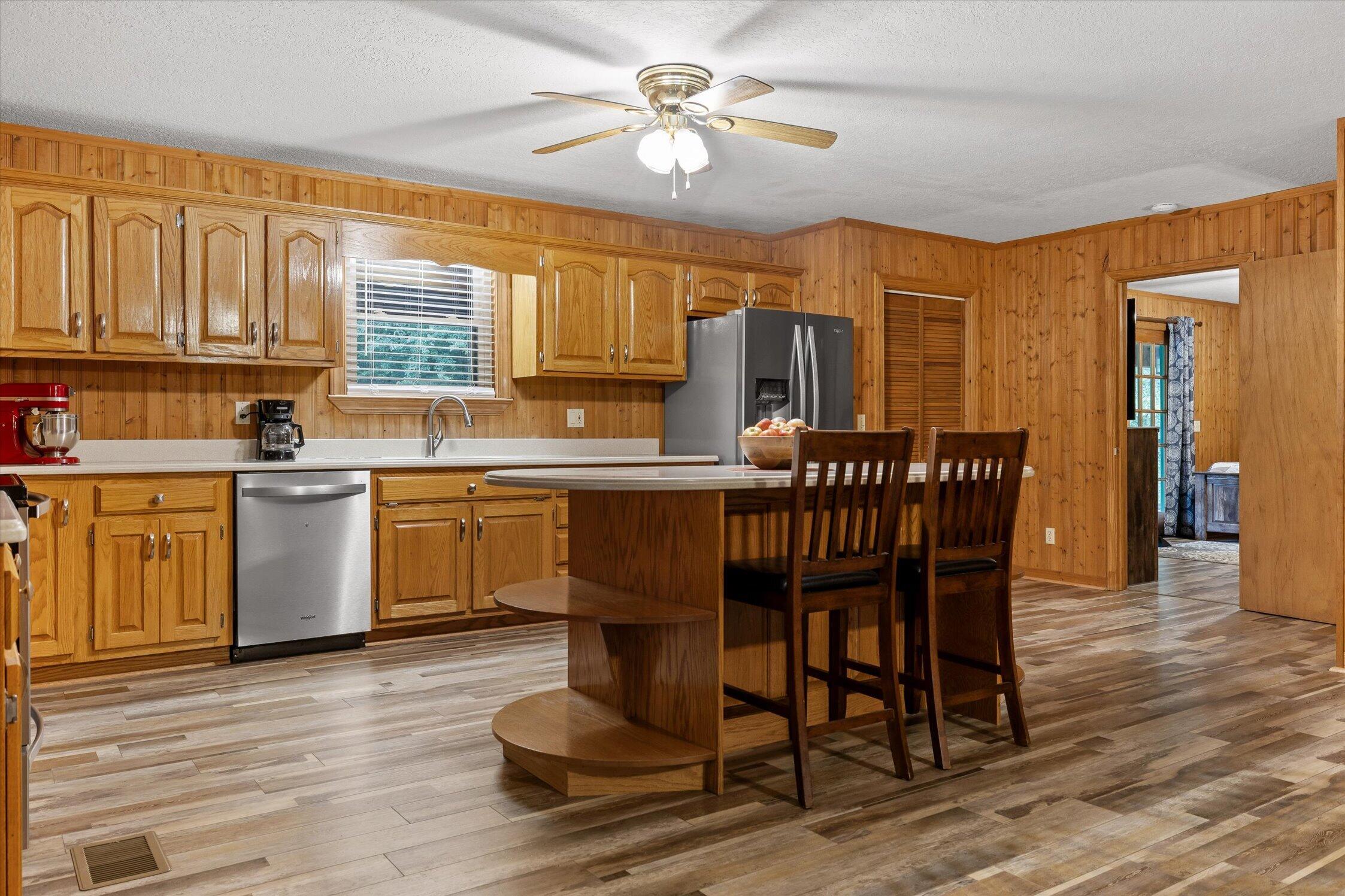 927 Casey Road Trenton, GA 30752 - Photo 20 of 68 099-Casey-99