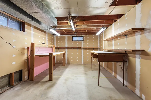 $365,000 | 2912 South Wilbur Road, Spokane Valley, WA 99206