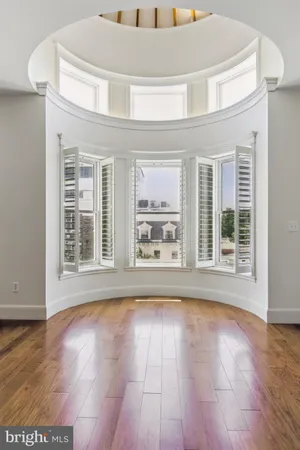 $5,300 | 1641 R Street Northwest, Unit 201, Washington, DC 20009