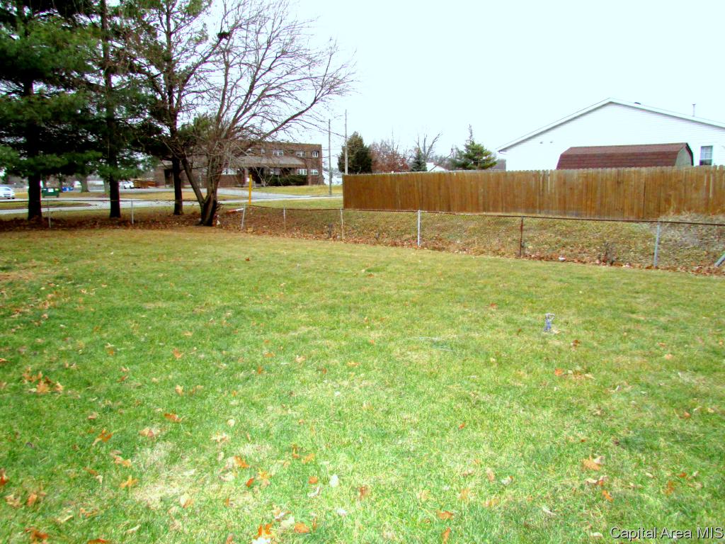 75 Villanova Drive Springfield, IL 62703 - Photo 15 of 16