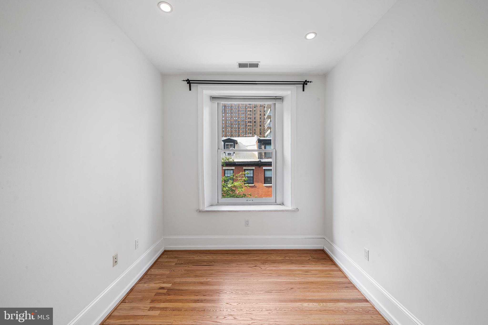 1714 Spruce Street, Unit 5 Philadelphia, PA 19103 - Photo 23 of 28