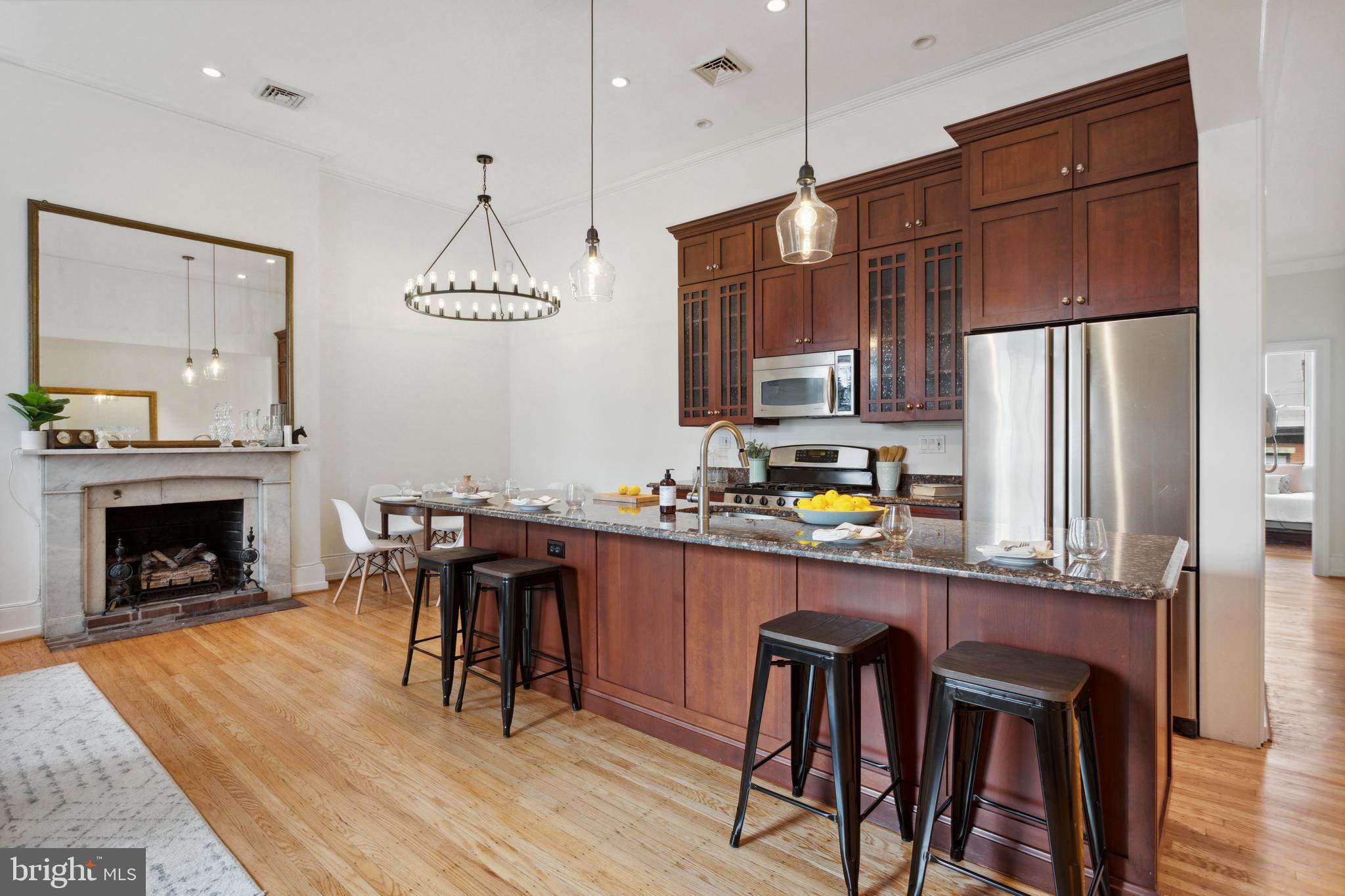 1714 Spruce Street, Unit 5 Philadelphia, PA 19103 - Photo 3 of 28