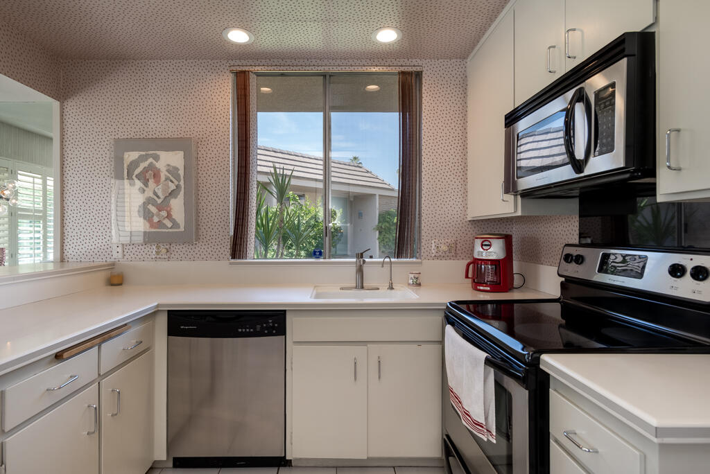 45600 Pima Road Indian Wells, CA 92210 - Photo 13 of 39 45600pimaroad-lr-10