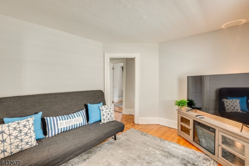278 High Street Hackensack, NJ 07601 - Photo 6 of 10 Gallery Image 6