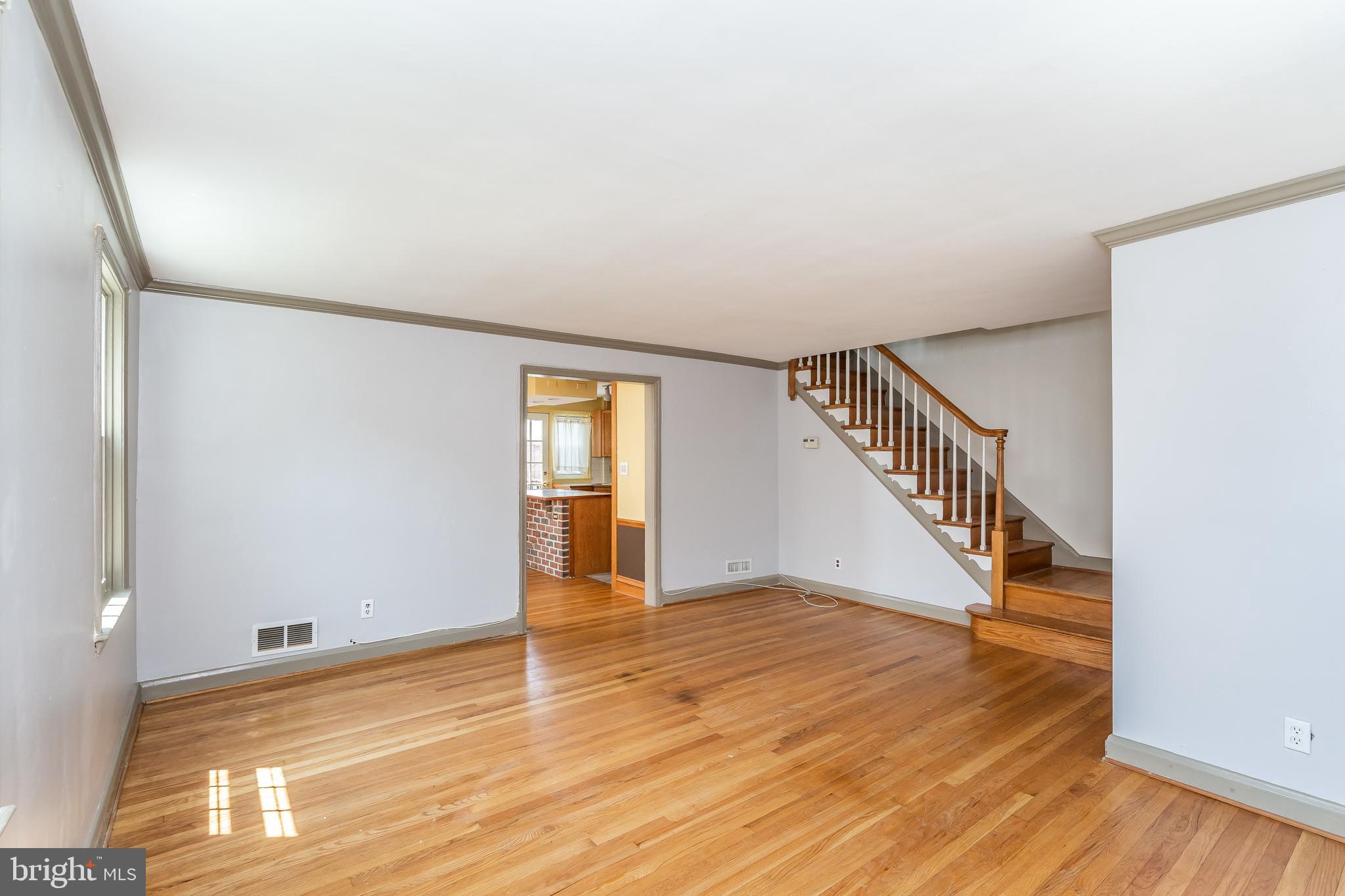 6149 Northdale Road Baltimore, MD 21228 - Photo 6 of 30 Gallery Image 6