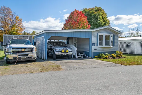 $66,000 | 6 Pine Street, Colebrook, NH 03576