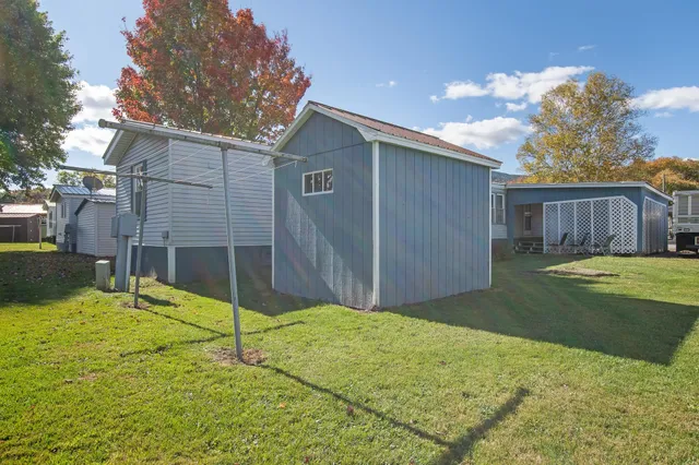 $66,000 | 6 Pine Street, Colebrook, NH 03576