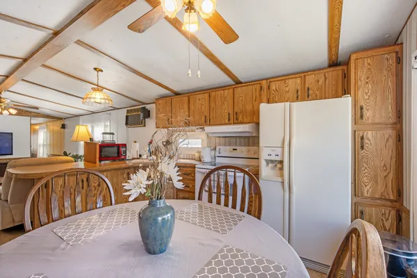 $66,000 | 6 Pine Street, Colebrook, NH 03576