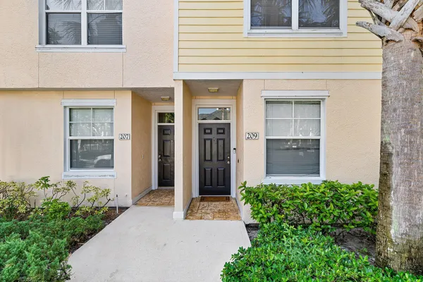 $369,900 | 255 Murcia Drive, Unit 209, Jupiter, FL 33458