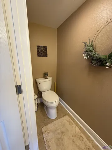 $365,000 | 127 Highway 22, Unit S7, Madisonville, LA 70447