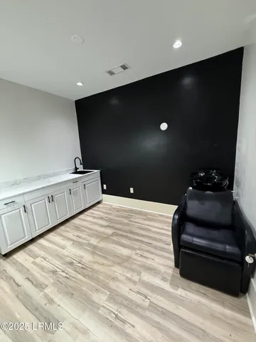 $700 | 2206 Mossy Oaks Road, Unit 6, Beaufort, SC 29902