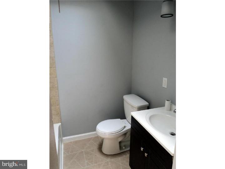 1616 Ashurst Road Philadelphia, PA 19151 - Photo 8 of 10 Bathroom