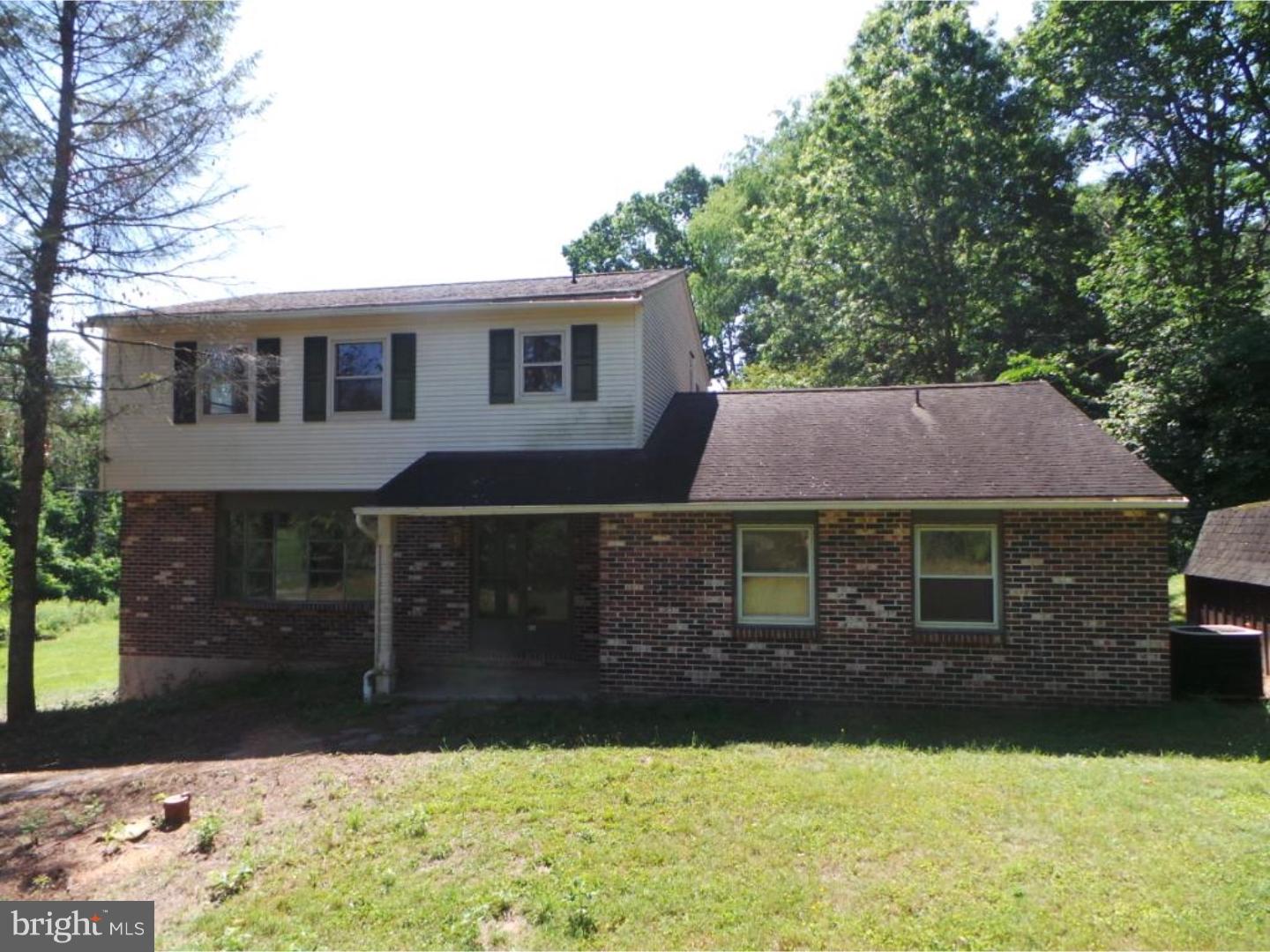 643 Schoolhouse Road Pottstown, PA 19465 - Photo 1 of 19